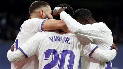 أنشيلوتي يستقر على هجوم ريال مدريد أمام باريس سان جيرمان