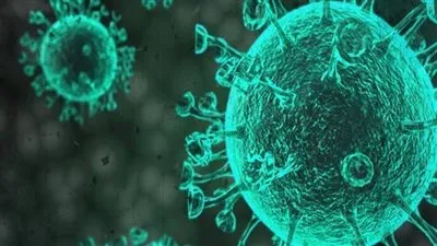 استشاري يكشف حقيقية استمرار الإصابة بأعراض كورونا وفقدان الحواس بين المتعافين