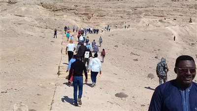 وفد سياحي أفريقي من 3 دول يزور المناطق الأثرية بالمنيا