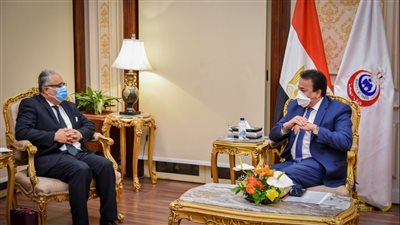 خالد عبدالغفار: 