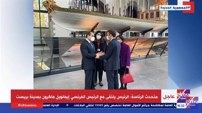 شاهد.. لقطات من السيسي مع نظيره الفرنسي على هامش قمة 