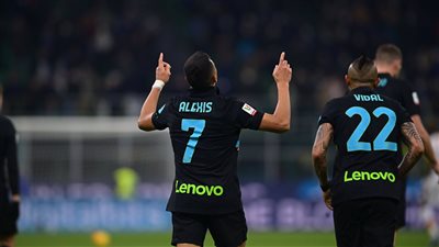 إنتر ميلان يخطط للإبقاء على نجمه