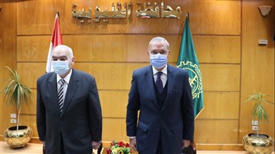 رئيس قضايا الدولة ومحافظ القليوبية يفتتحان الدورة التدريبية للعاملين بإدارات الشئون القانونية والأملاك 