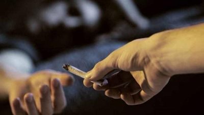 مكافحة الإدمان: أصدقاء السوء أهم أسباب توجه الشباب للتعاطي (فيديو)