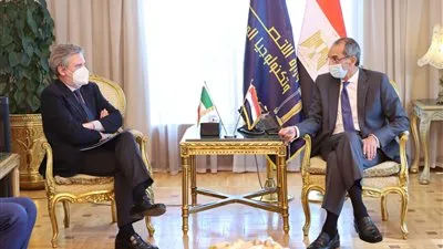 السفير الإيطالي بالقاهرة: لقادة الأديان دور مهم في التوعية بخطورة الأزمات الراهنة