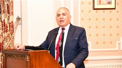 وزير الري يوجه بمواصلة الجهود لتوفير الاحتياجات المائية اللازمة 