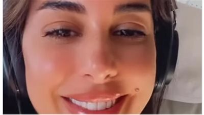 من داخل طائرتها.. ياسمين صبري تتألق في أحدث ظهور لها