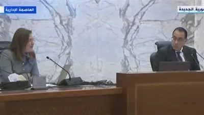 تعليق هام من رئيس الوزراء عن الحد الأدنى للأجور