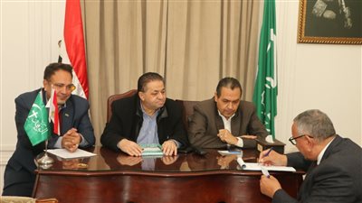 عبد السند يمامة يتقدم بأوراق ترشحه لانتخابات حزب الوفد 2022