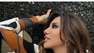 شاهد أحدث إطلالة جذابة لنجوى كرم 