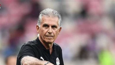 كيروش يفكر في ضم نجم الأهلي لمباراتي السنغال