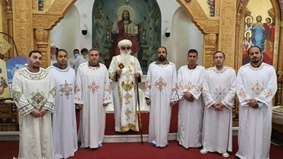 أسقف طما يرسم شمامسة جدد