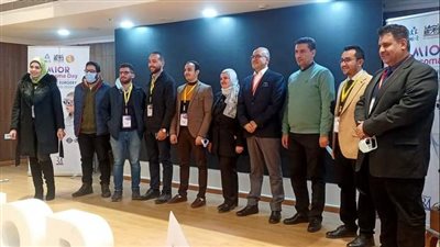 المستشفيات التعليمية تعقد جلسة رئيسية للجراحات الحية بمعهد الرمد