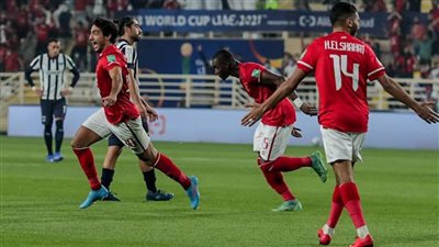 موسيماني يفاضل بين ثنائي الأهلي قبل مواجهة الهلال السوداني