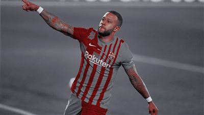 نجم برشلونة يرفض الاستمرار تحت قيادة تشافي