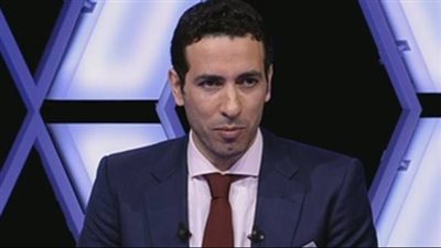 أبو تريكة ووائل جمعة يُشاركان في المباراة الافتتاحية لملعب السنغال قبل لقاء مصر