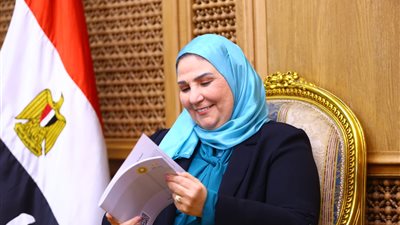 وزيرة التضامن تفتتح أعمال تطوير مستشفى الهلال الأحمر بالدقهلية