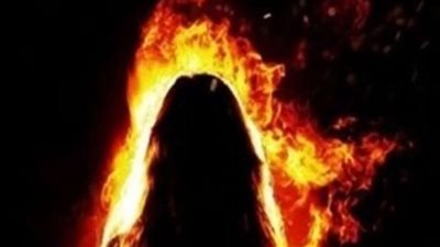 فتاة تشعل النار في نفسها بجوار محطة مترو مارجرجس والنيابة تحقق