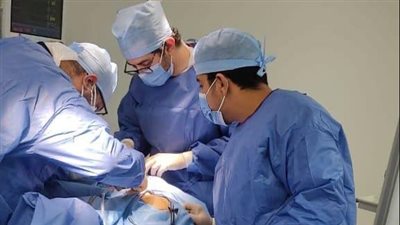  نجاح استئصال ورم بالمخ لمريضة دون تدخل جراحي تقليدي بالمجمع الطبي بالإسماعيلية