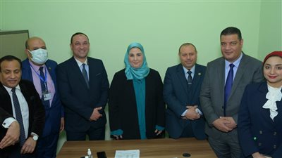 وزيرة التضامن تكرم الطلاب المشاركين فى معسكر 