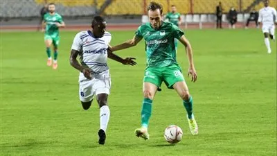 المصري يهزم مازيمبي بثنائية ويتصدر مجموعته في الكونفدرالية