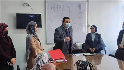 تدريب أطباء الرعاية الحرجة مع الفرق المتعاملة مع حالات العزل بالمستشفيات بالمنوفية