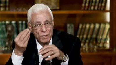 حسام موافي يكشف طريقة إقلاع مرضاه عن التدخين