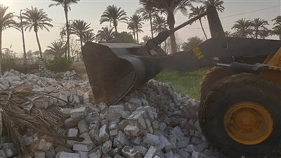 إزالة 31 حالة بناء وتعد على أملاك الدولة والأراضي الزراعية بالجيزة