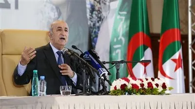 شاهد.. الرئيس الجزائري يلتقي رئيسي والدبيبة بالدوحة