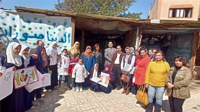  «الفن التشكيلي».. ورشة عمل بـ المركز الاستكشافي للعلوم بسوهاج (صور)