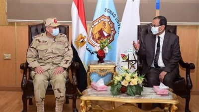 قوات الدفاع الشعبي والعسكري وجامعة سوهاج تنظمان الندوة التثقيفية الـ 12 (صور) 