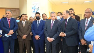 محافظ سوهاج ووكيل التعليم يفتتحان المعرض المحلي للعلوم والهندسة بحي الكوثر