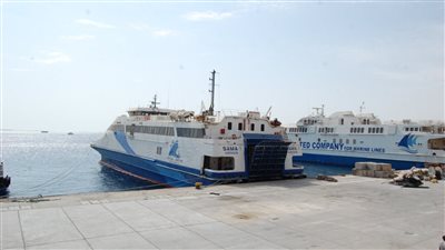 تداول 2000 طن بضائع عامة ومتنوعة و415 شاحنة بموانئ البحر الأحمر