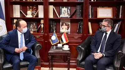 تعزيزًا لمزيد من التعاون.. وزير السياحة والآثار يلتقي مدير اليونسكو الإقليمي