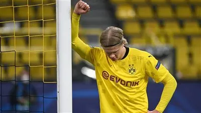 دورتموند يُمهد لرحيل هالاند في الميركاتو