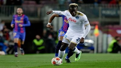 نجم برشلونة يتخذ قرارا مفاجئا