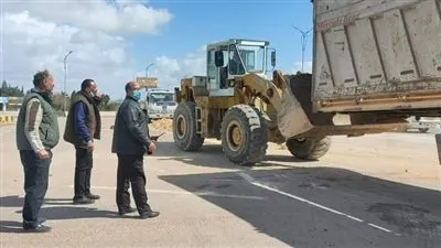  إصابة سائق نقل في انقلاب مقطورة غرب الإسكندرية 