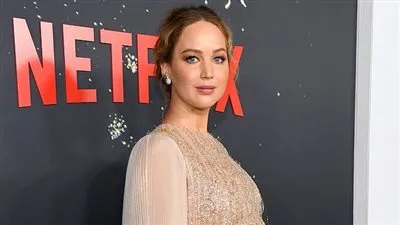 جينفر لورانس تستقبل مولودها الأول