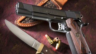 مصرع عامل بطلق ناري أثناء العبث بسلاحه في سوهاج