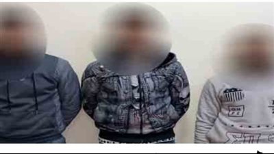 ضبط 3 أشخاص بالقاهرة بحوزتهم أسلحة بيضاء لقيامهم بالإعداد للتشاجر مع آخر