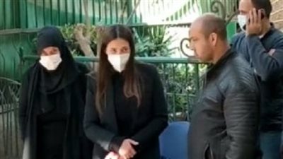 ميرفت أمين ودنيا سمير غانم أبرز الحاضرين جنازة الفنانة جالا فهمي
