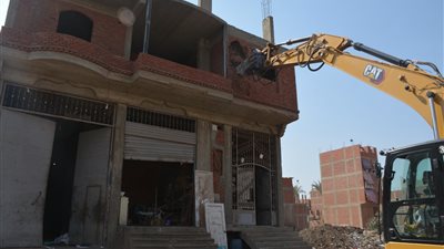 محافظ القليوبية: إزالة 17 حالة تعد على الأراضي الزراعية بالخانكة