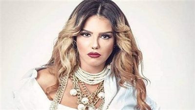 بكلمات مؤثرة.. دنيا عبد العزيز تحتفل بعيد الأم