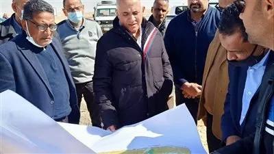 وزير الري يتفقد مشروعات الحماية من أخطار السيول بالبحر الأحمر