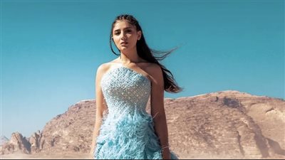 مي عمر تبهر جمهورها بأحدث ظهور لها