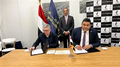  وزير الاتصالات يشهد توقيع اتفاقية بشأن إنزال للكابل ميدوسا البحري
