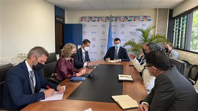 وزيرة البيئة تبحث مع مدير برنامج الأمم المتحدة استعدادات مؤتمر تغير المناخ 