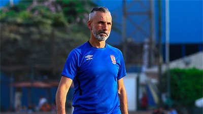 بعد موسيماني.. الأهلي ينجح في تمديد عقد ميشيل يانكون