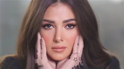  ببدلة كلاسيكية.. دنيا سمير غانم تتألق في أحدث إطلالاتها
