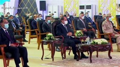 منها محور المريوطية.. تعرف على مشروعات الطرق التي افتتحها الرئيس اليوم